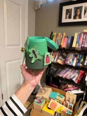 Children's Green Bug Play Cup - Educational Activity Toy